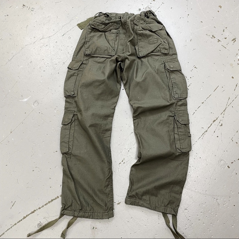 Oversized cargo pants